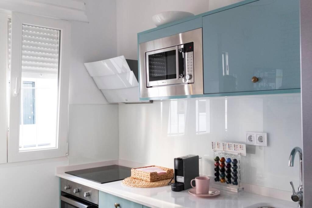 Magnifico Apartamento En Los Remedios Севилья Экстерьер фото