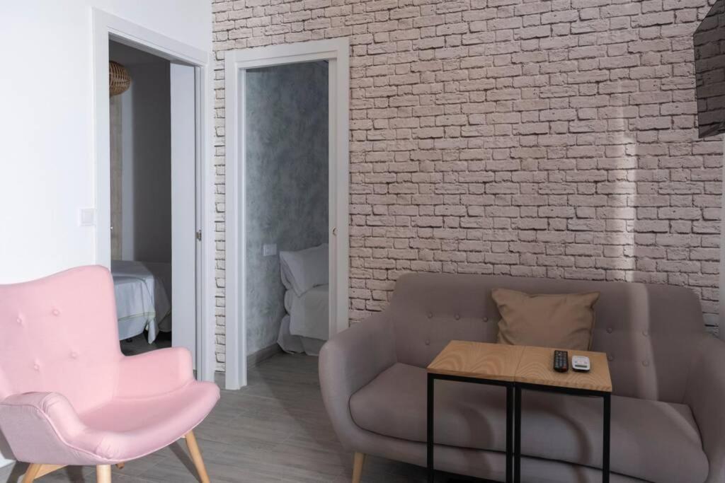 Magnifico Apartamento En Los Remedios Севилья Экстерьер фото